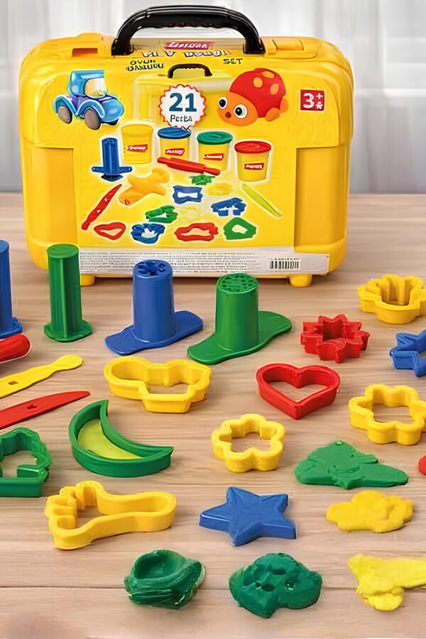Play Dough Set With Carry Case